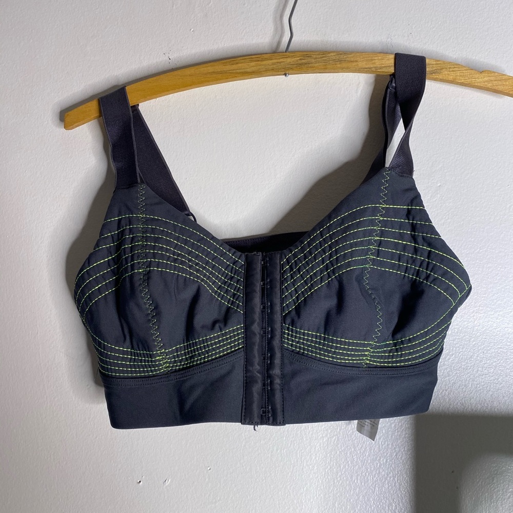 Fabletics Outfit - Picture 2 of 3
